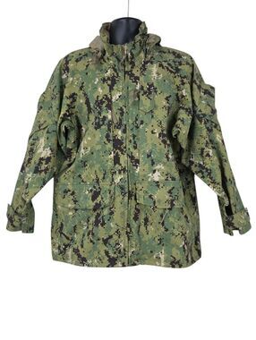 U.S. Navy Gortex Nylon Parka Jacket Digital Camo Working Type III Medium Short